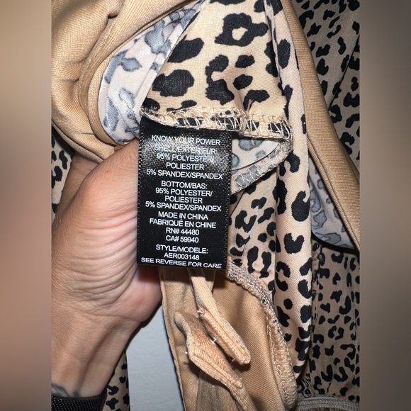 Cheetah long sleeve bodysuit - Picture 6 of 7